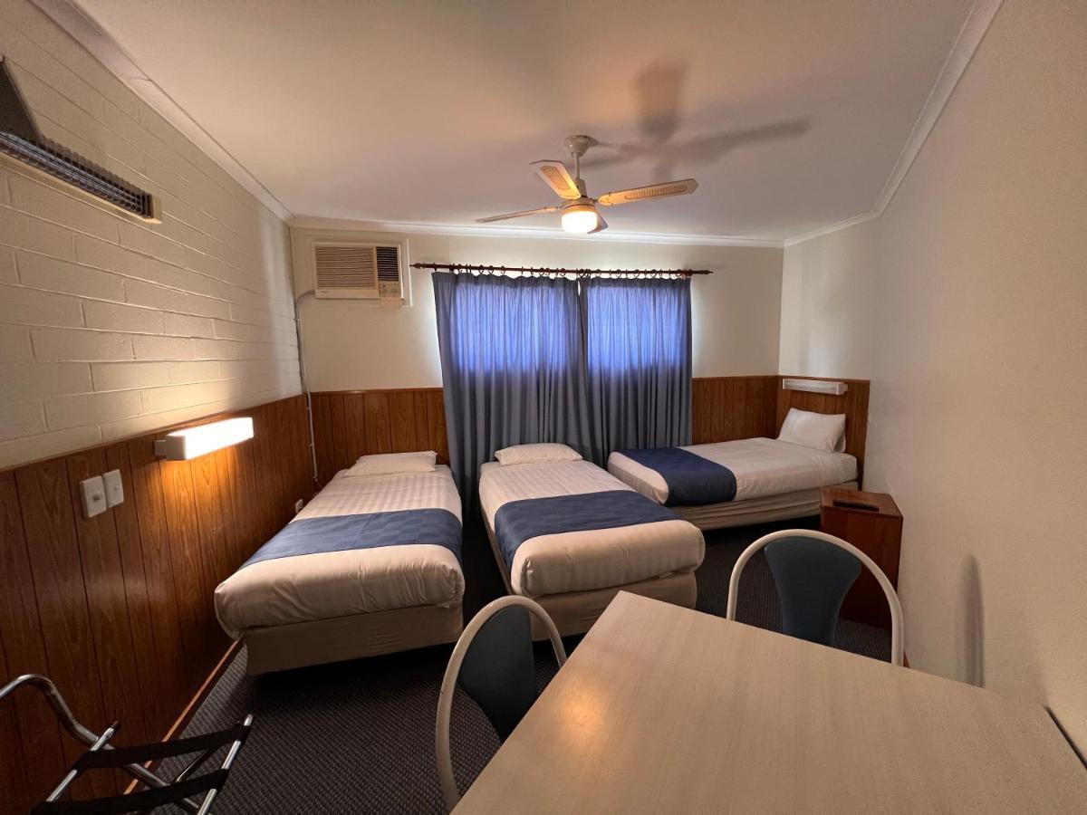 Sturt Motel Balranald Exteriör bild