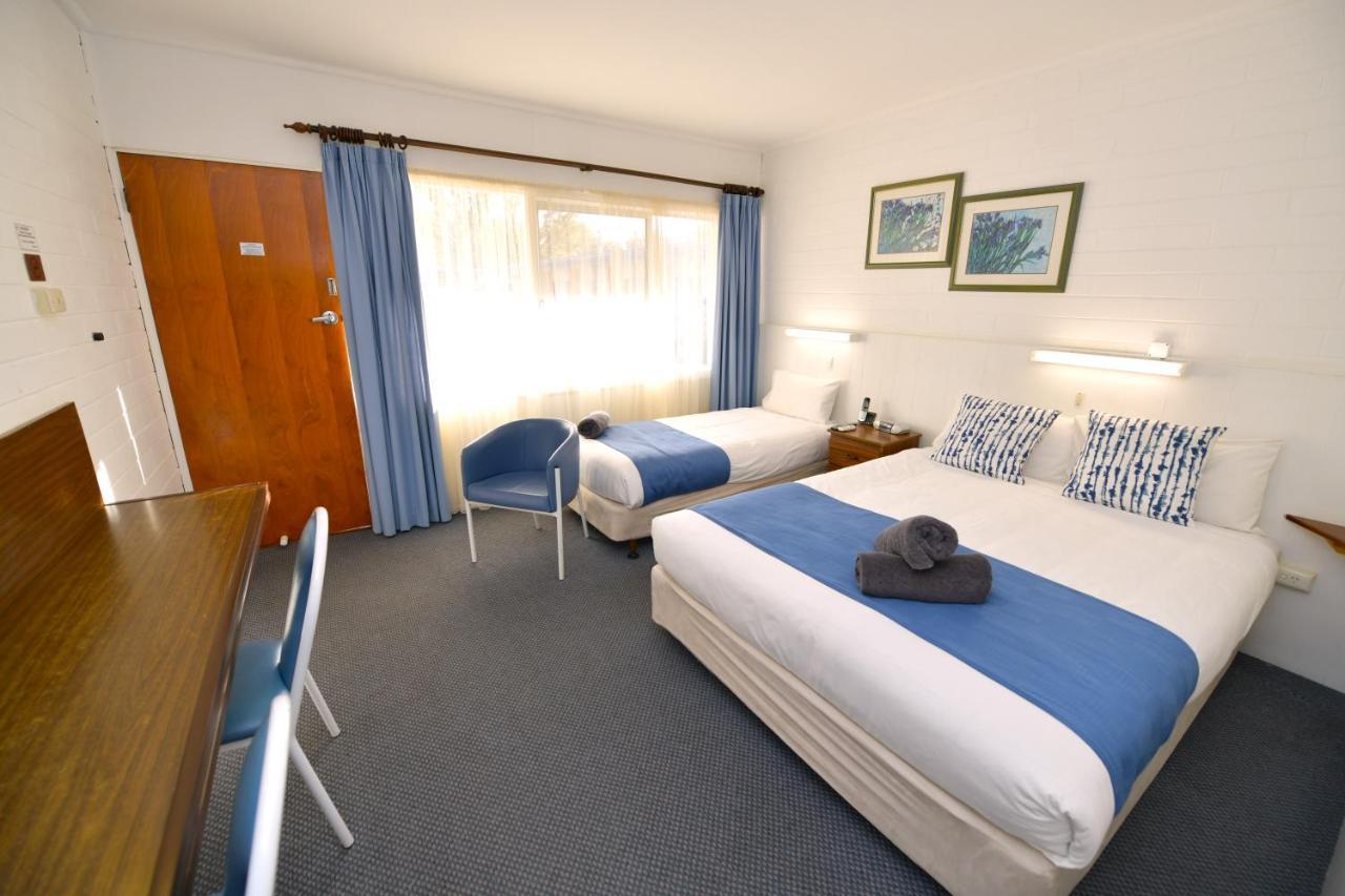 Sturt Motel Balranald Exteriör bild
