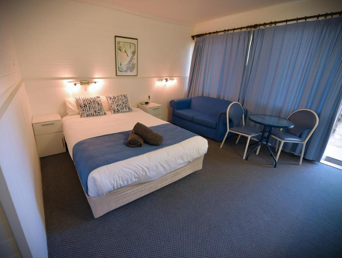 Sturt Motel Balranald Exteriör bild